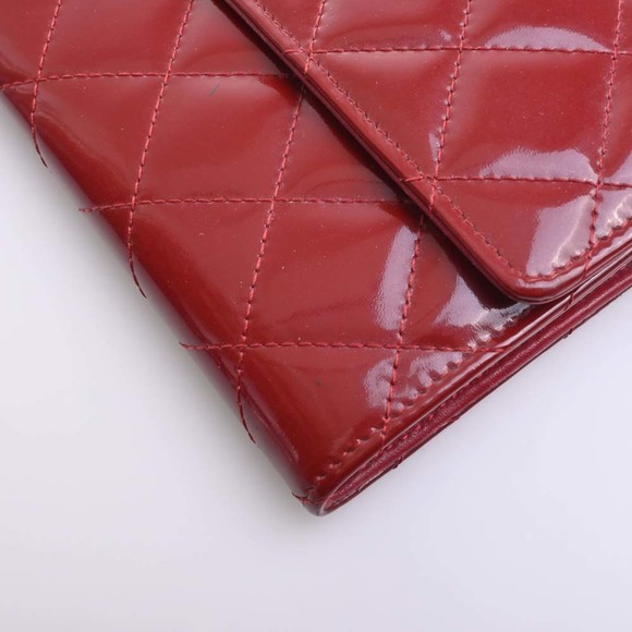 CHANEL Patent Brilliant Matelasse Coco Mark Bifold Long Wallet Red Ladies - Picture 3 of 8